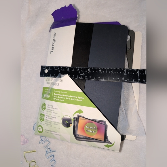 Targus Fit-n-Grip Slim Protective Universal Case - Picture 4 of 9